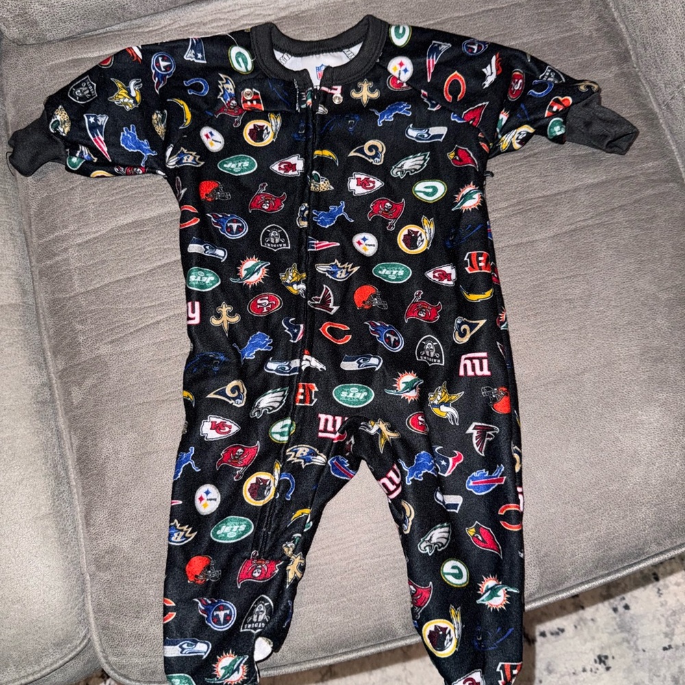NFL Baby Sleeper 3-6m